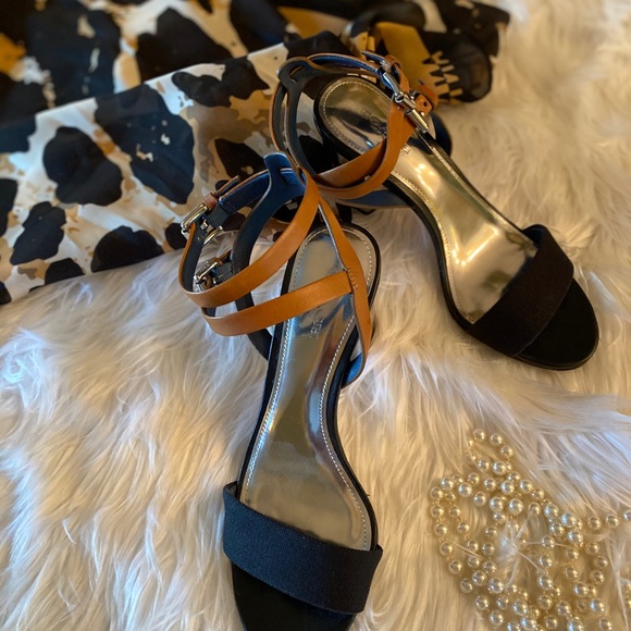 Coach Block Heel Two Tone Silver Hi Heel Sandals - Size 6.5 - Picture 6 of 6